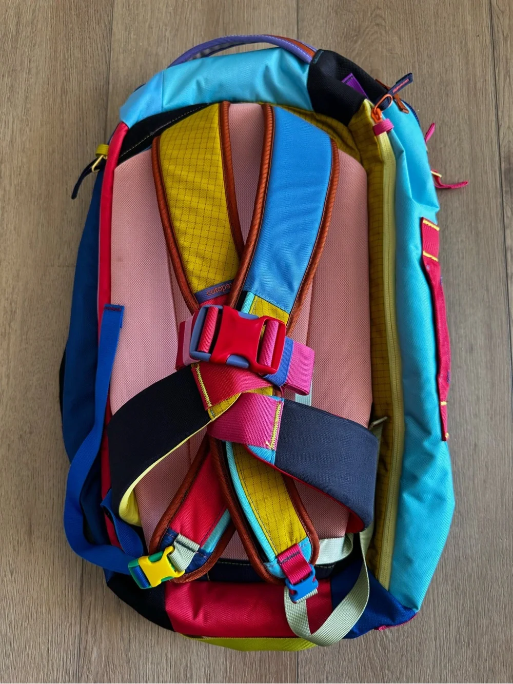 Rare Multi Color Cotopaxi Allpa 35L Del Dia Travel Pack Carry On Backpack Laptop